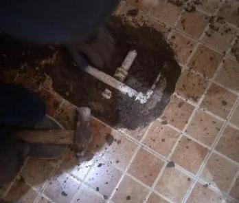 北湖卫生间漏水维修公司为您分享下卫生间渗水如何处理及注意事项